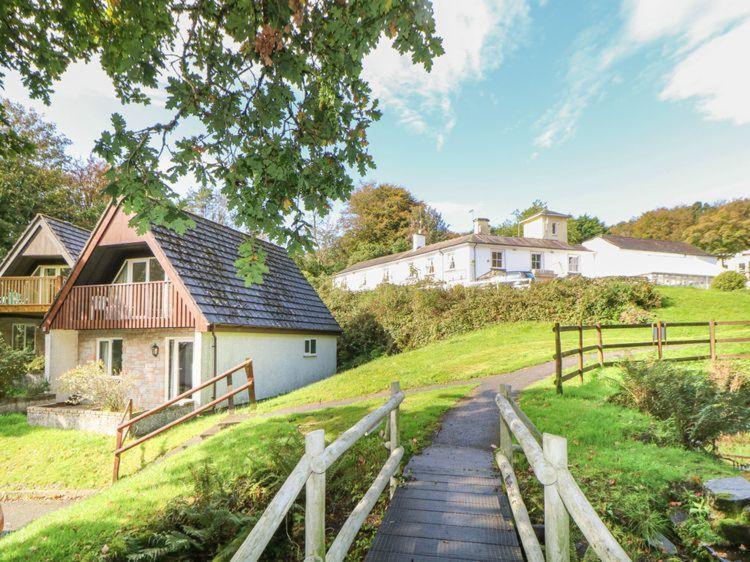 10, Valley View Lodge, A Beautiful 3 Bedroom With Private Hot Tub And Use Of Onsite Leisure Facilities Including Fitness Suite, Indoor And Outdoor Pools Set In The Heart Of The Tamar Valley * Gunnislake